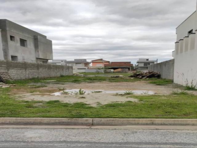 Venda em Jardim Jacinto - Jacareí