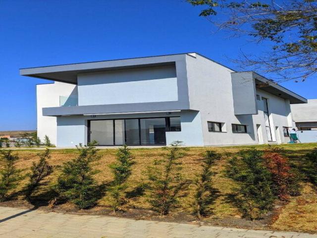 Casa para Venda em São José dos Campos - 4