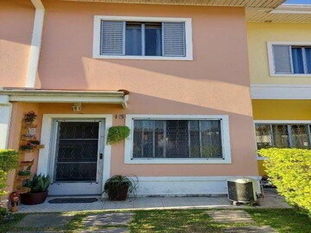 Casa para Venda em São José dos Campos - 3
