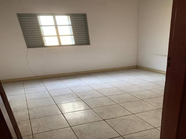 Casa para Venda em São José dos Campos - 3