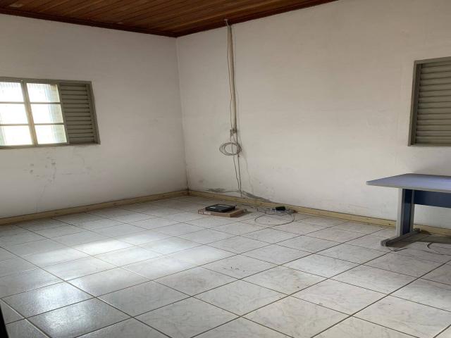 Casa para Venda em São José dos Campos - 4