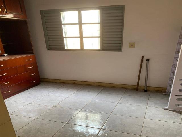 Casa para Venda em São José dos Campos - 5