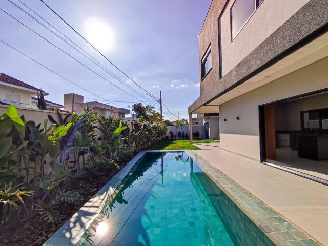 Casa para Venda em São José dos Campos - 3