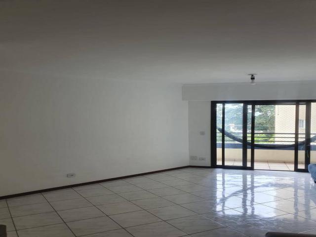 Apartamento para Venda em São José dos Campos - 4