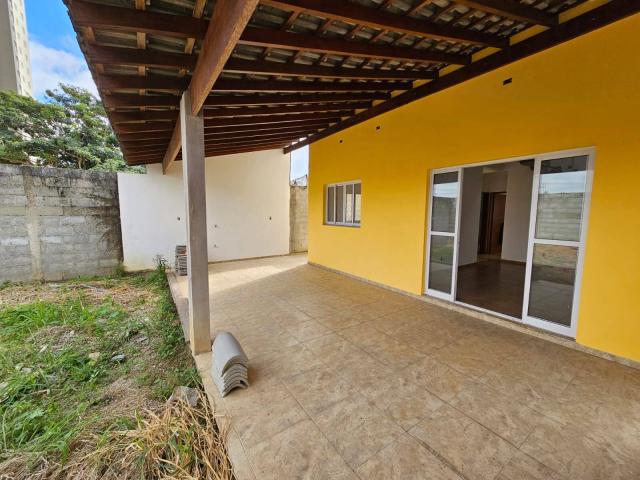 #CA0378 - Casa para Venda em Jacareí - SP - 2