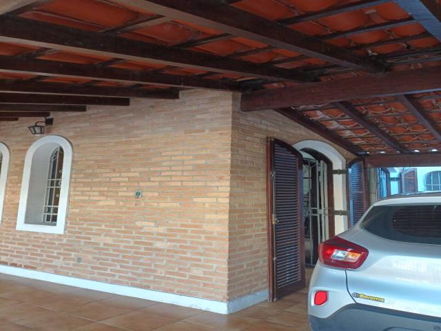 #CA0406 - Casa para Venda em Caraguatatuba - SP