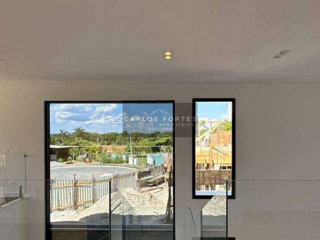 Casa para Venda em São José dos Campos - 5