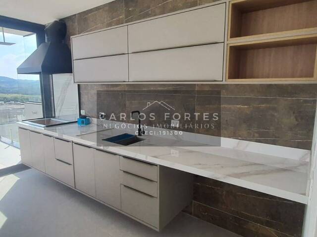 Casa para Venda em São José dos Campos - 4