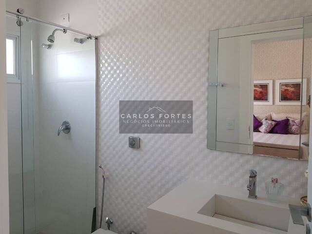 Casa para Venda em São José dos Campos - 4