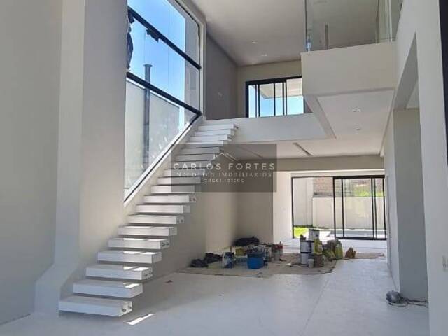 Casa para Venda em São José dos Campos - 5