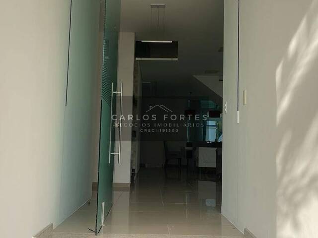 Casa para Venda em São José dos Campos - 4