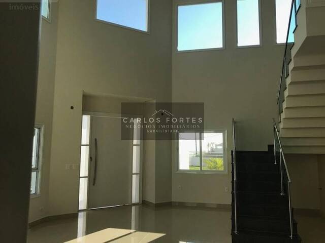 Casa para Venda em São José dos Campos - 4