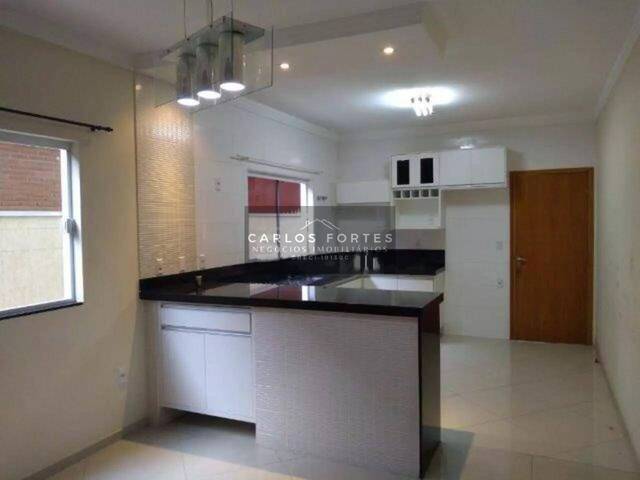 Casa para Venda em São José dos Campos - 4