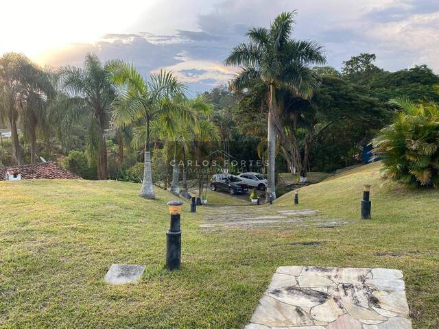 Venda em Condomínio Lagoinha - Jacareí