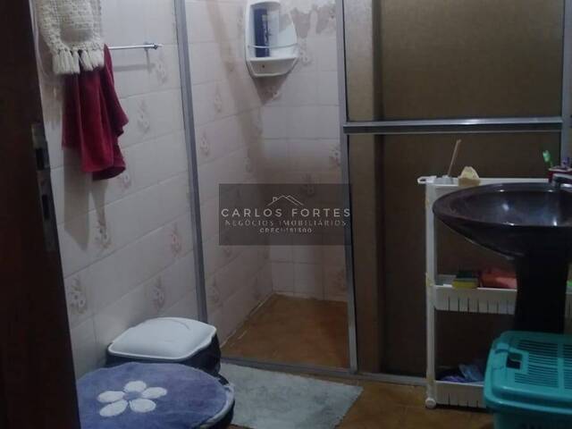 Casa para Venda em São José dos Campos - 5
