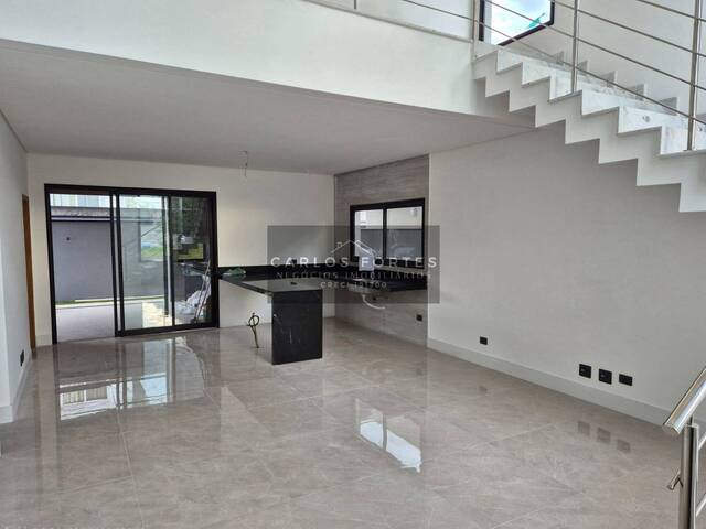 Casa para Venda em São José dos Campos - 4