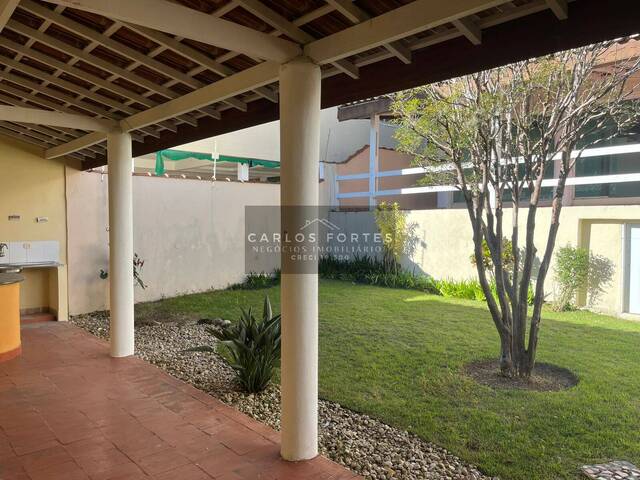 Casa para Venda em São José dos Campos - 2