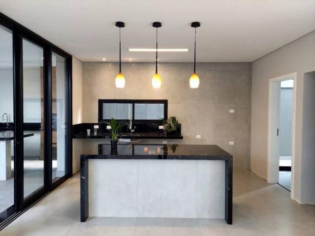 Casa para Venda em São José dos Campos - 4