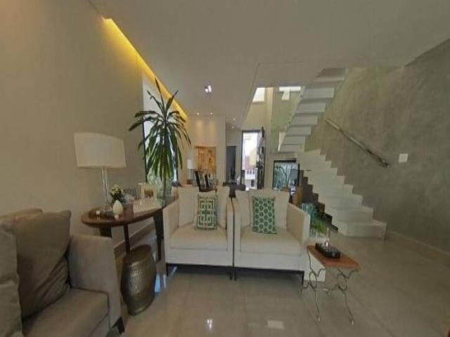Casa para Venda em São José dos Campos - 4