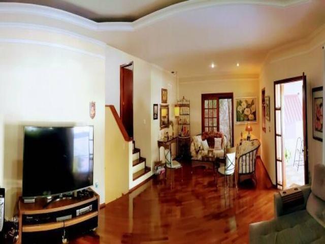 Casa para Venda em São José dos Campos - 4