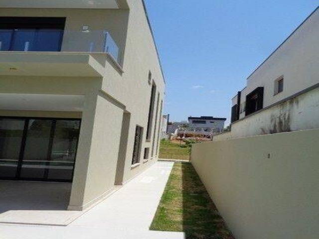 Casa para Venda em São José dos Campos - 4