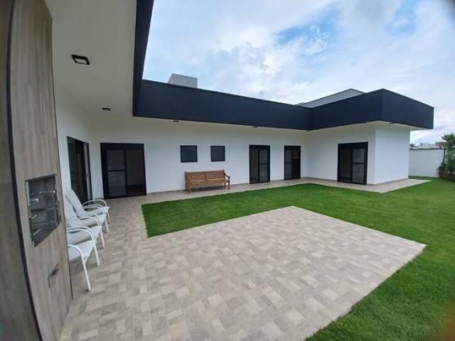 Casa para Venda em São José dos Campos - 4