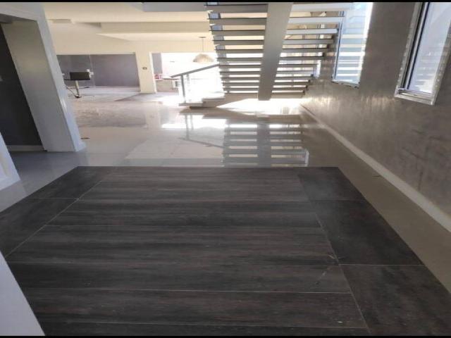 Casa para Venda em São José dos Campos - 3