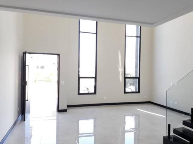 Casa para Venda em São José dos Campos - 3