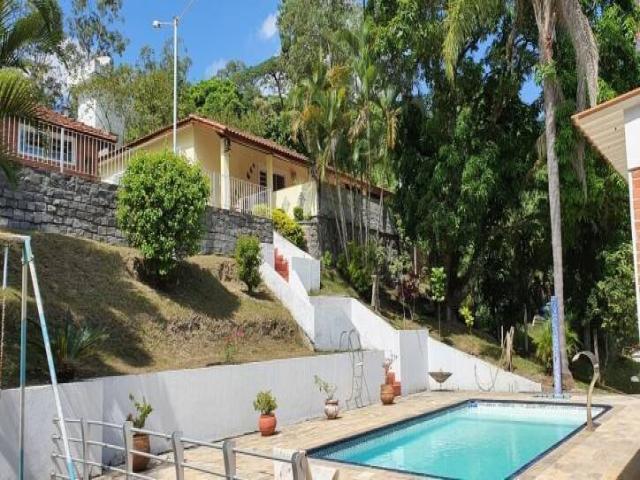 #CA0315 - Casa para Venda em Jacareí - SP - 2