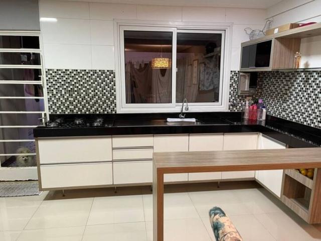 Casa para Venda em São José dos Campos - 2