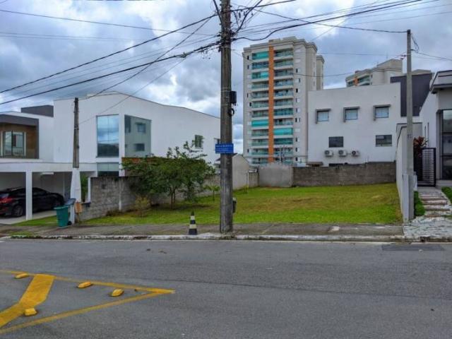 Terreno para Venda em São José dos Campos - 2